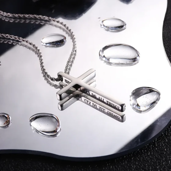 Men's European and American fashion cross necklace, versatile and high-end, non-fading, vintage side-engraved stainless steel necklace