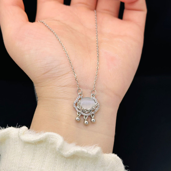 Dragon Year Longevity Lock Necklace, Auspicious Cloud Peace Lock, Unique Design, High-end Vintage Choker for Women, Trendy Copper Pendant