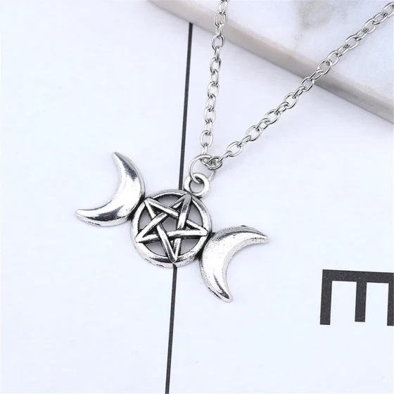 Source of Goods Viking style Vintage Symmetrical Moon Hexagram Pendant Necklace Simple Hollow Design