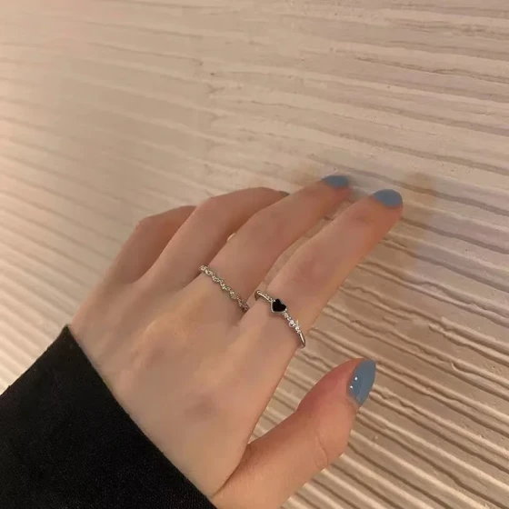 Black heart-shaped oil-drip ring for women ins Niche design minimalist light luxury index finger ring, sweet and cool ring