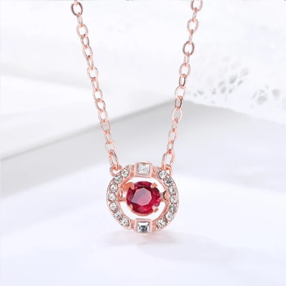 Korean-style fashion hollowed-out beating heart diamond necklace, elegant collarbone chain, dynamic sapphire necklace