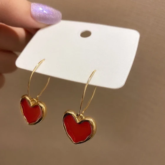 New Korean trendy wine red heart-shaped earrings, simple and stylish, popular online, versatile and unique ear accessories