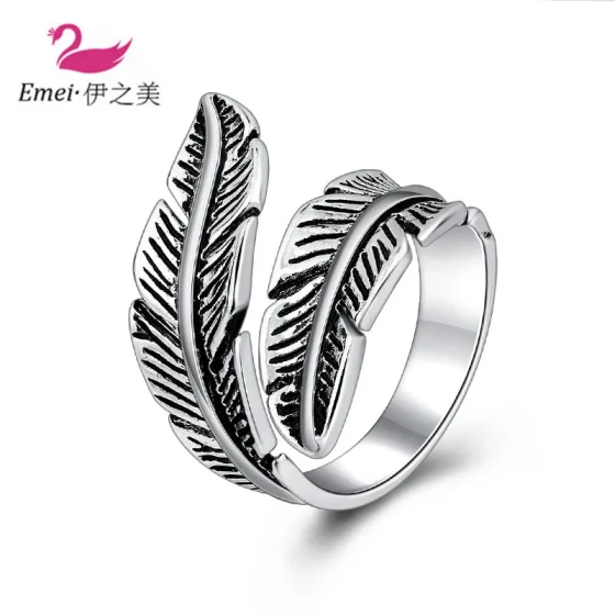 Unique and trendy retro simple Thai silver stainless steel ring for men and women European-style feather tail ring jewelry