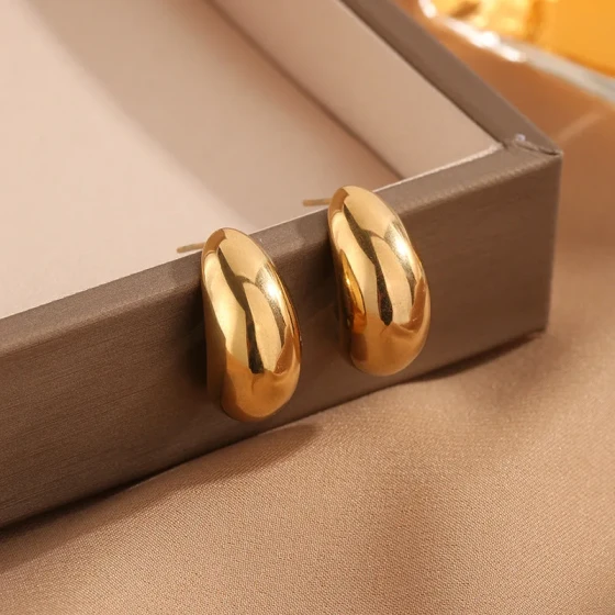 Europe and America Korean-style titanium steel earrings, Hong Kong retro earrings for women, high-end geometric plain hoop earrings, versatile and exaggerated