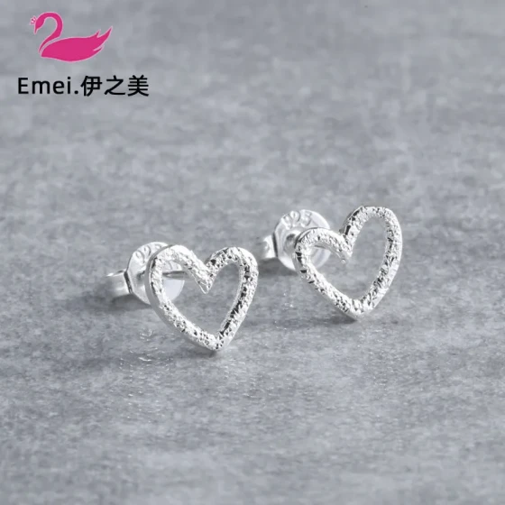 Korean-style girls' fashion versatile minimalist hollow heart-shaped earrings 925Mini Japanese-style accessories