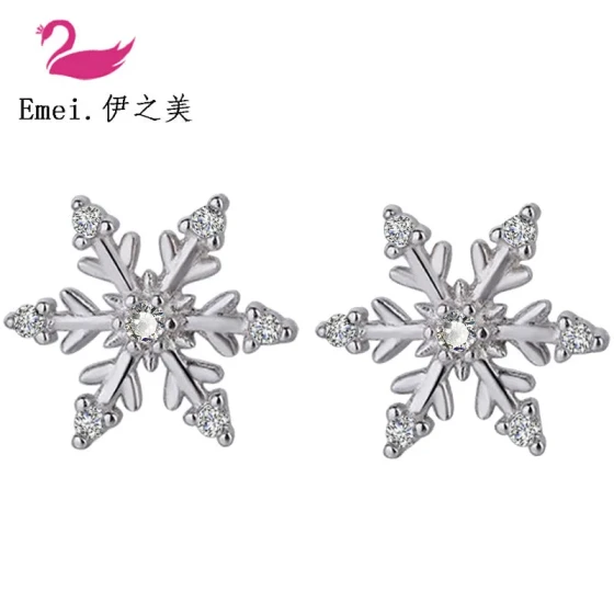 Korean-style delicate micro-inlaid earrings for women, creative zircon Christmas snowflake earrings
