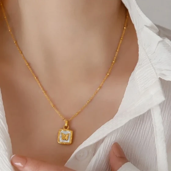 Titanium Steel18k Square-shaped mother-of-pearl butterfly relief bead collarbone necklace for women, niche design with a high-end fairy-like feel