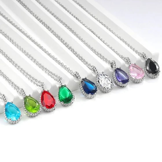 New water drop-shaped elegant simulated sapphire zircon pendant for women Fashionable and versatile necklace collarbone chain
