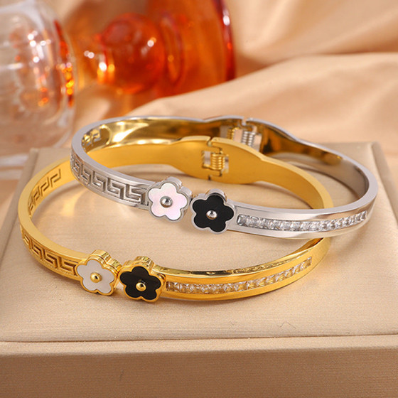 New Great Wall Pattern Flower Mother-of-Pearl Diamond-Embellished Titanium Steel Bracelet for Women, Light Luxury High-End Stainless Steel Jewelry