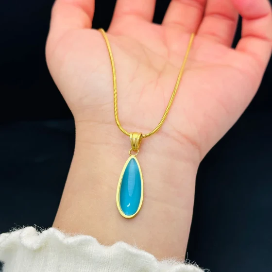 New women's necklace, light luxury niche design, water drop shape, non-fading, long clavicle chain, suitable for autumn and winter, sweater chain, neck chain, clavicle chain