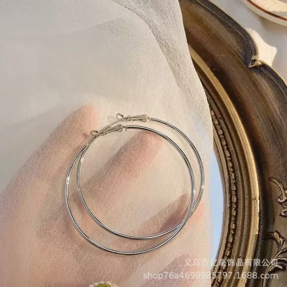 925Silver needle unique earrings, versatile plain hoop earrings for women, popular exaggerated trendy large hoop earrings, fashionable and versatile