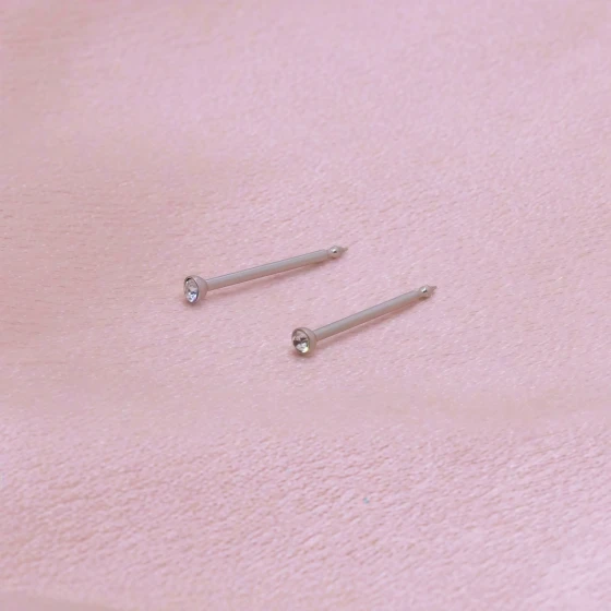 New Product Disposable nose stud made of stainless steel, fashionable and simple White zirconia Nose jewelry Ornament