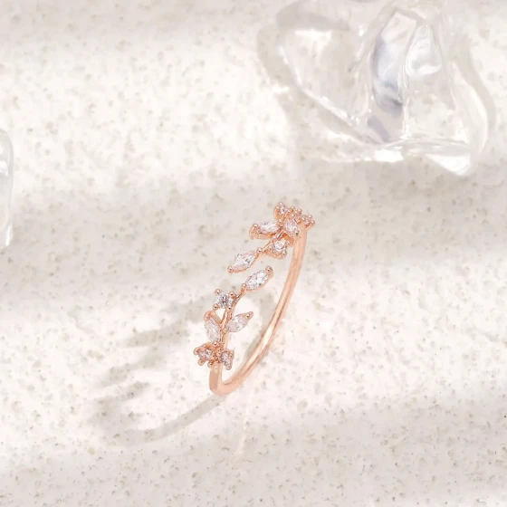 Adjustable Open Zircon Leaf Ring for Women ins Trendy, fashionable, simple, and unique design index finger ring jewelry