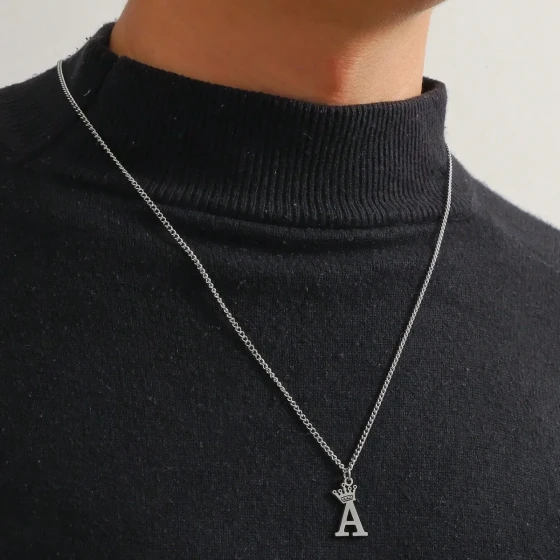 Simple Stainless Steel Crown Creative Letter Necklace for Women and Couples, Personalized Hip-Hop Titanium Steel Jewelry