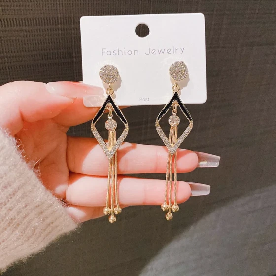 New popular geometric style silver needle tassel long earrings, fashionable and face-slimming geometric earrings