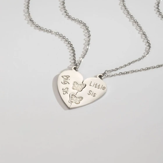 New European and American stainless steel spliced heart-shaped couple necklace, personalized simple heart-shaped letter pendant collarbone chain