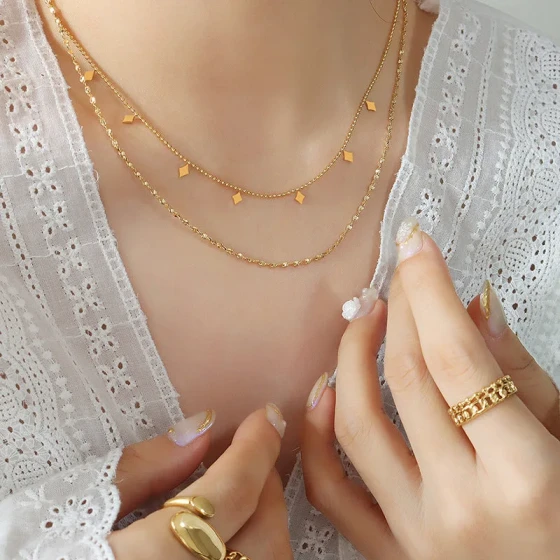 French-style new titanium steel necklace for women, popular online, trendy diamond-shaped double-layered collarbone chain jewelry