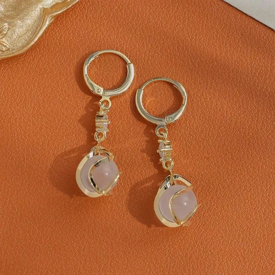 Opal(Where the heart desires）New niche design earrings, stylish and versatile heart-shaped earrings