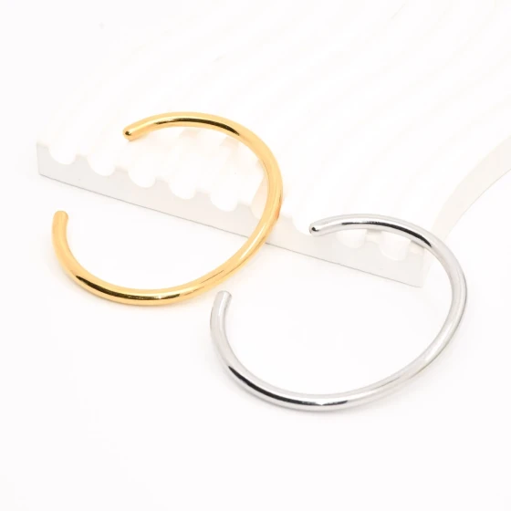 Fashionable and simple stainless steel bracelet18K Golden surface INS Open-style women's titanium steel bracelet ins Popular style