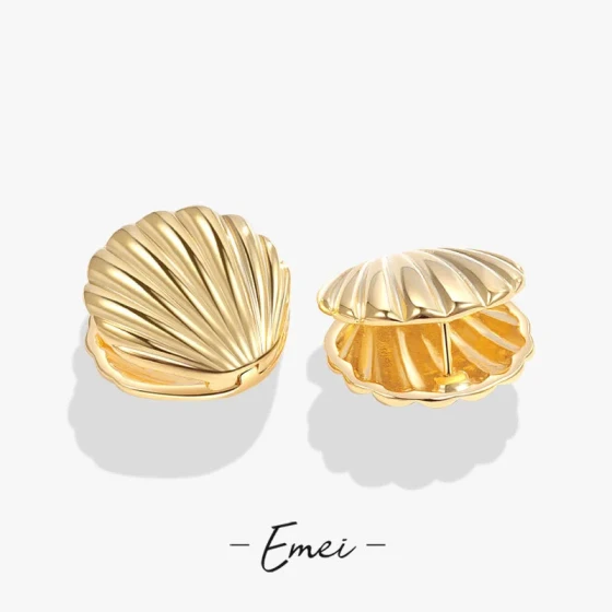 French retro minimalist style shell texture earrings gold Niche high-end new earrings for women