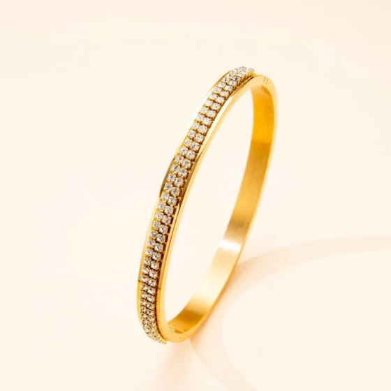 Titanium steel bracelet with starry design ins European and American style fashion personalized stainless steel bracelet for women, high-end jewelry wristband
