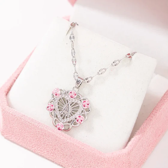 Fashionable and Luxurious26Letter Flower Pendant Necklace for Women Trendy Jewelry Party Gift