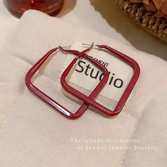 Minimalist Ankela Red Square and Round Hoop Earrings, New Popular Model with a High-End Feel, Vintage Hong Kong Style Stud Earrings