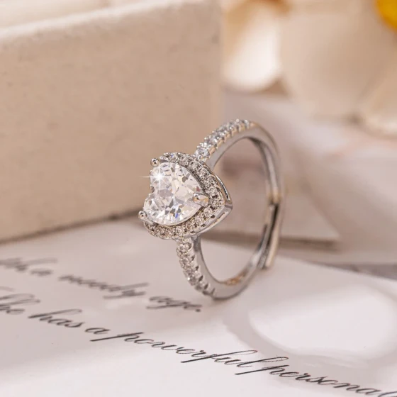 European and American fashion silver heart-shaped zircon open ring, simple and elegant, fully encrusted with diamonds