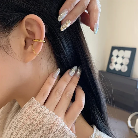 Openable tassel ear clip, European and American style ins Titanium Steel Vintage Minimalist Ear Cuff for Women, Geometric Ear Clip, No Piercing Required, Hong Kong Style