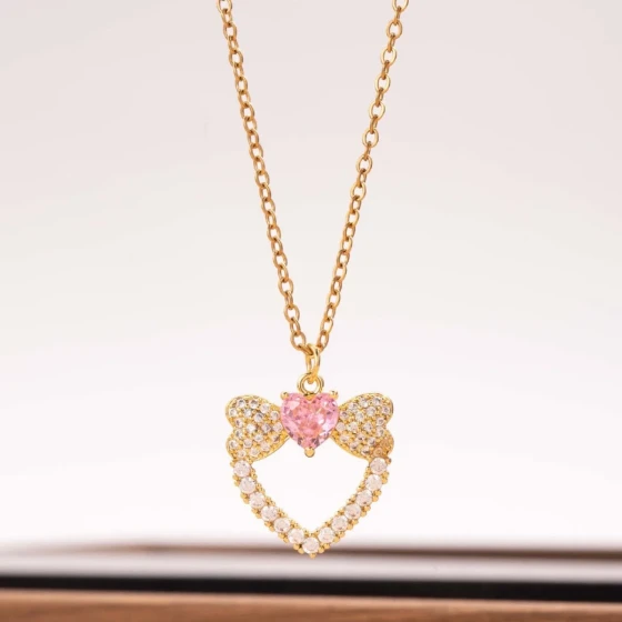 New Fashionable Light Luxury Hollow Pink Heart Bow Pendant Necklace for Women, Niche High-End Accessory