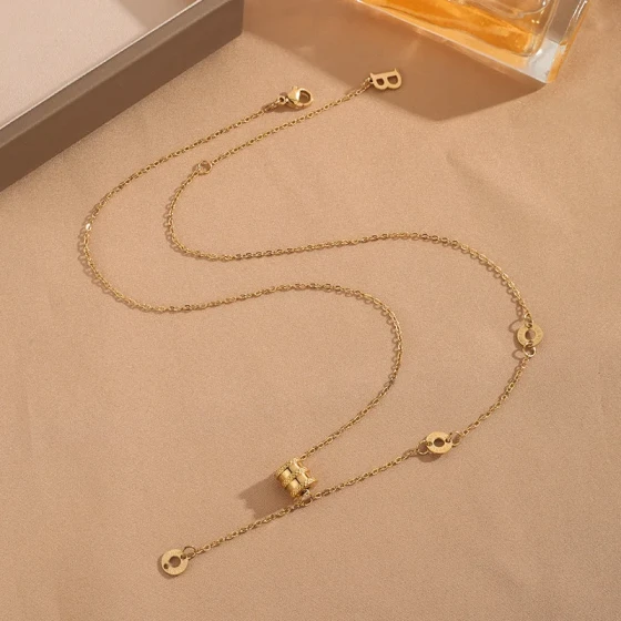 Titanium steel slim waist necklace for women, popular online style, non-fading, minimalist fashion, versatile, light luxury collarbone chain jewelry for women