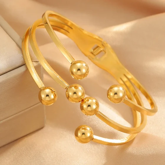 Popular in Europe and America, fashionable and unique stainless steel bracelet with round beads, spring-open vintage titanium steel bracelet, non-fading jewelry
