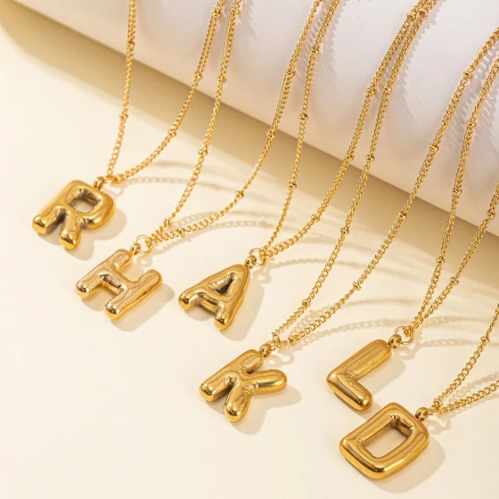 Capital letters26Letter necklace is fashionable and versatile, a pendant collarbone chain accessory for women