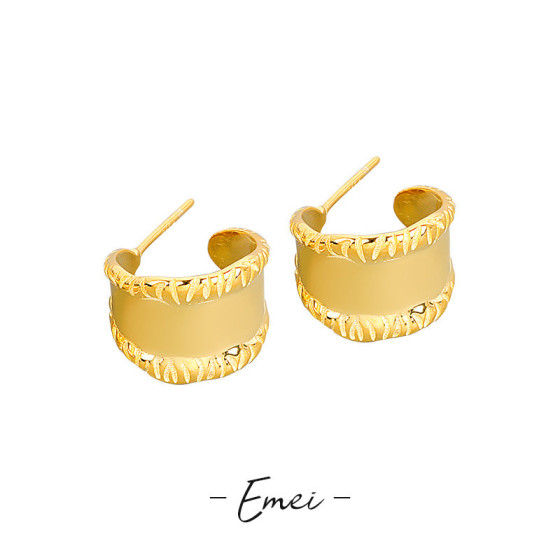 Korean-style wide geometric earrings INS Simple retro-style earrings and studs for female students