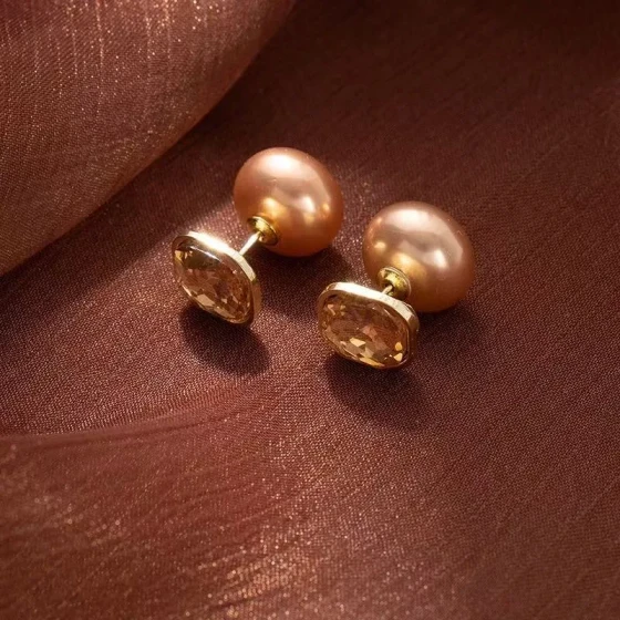Maillard Korean-style champagne-colored pearl earrings for women, dual-wear, light luxury, high-end, elegant, unique geometric earrings