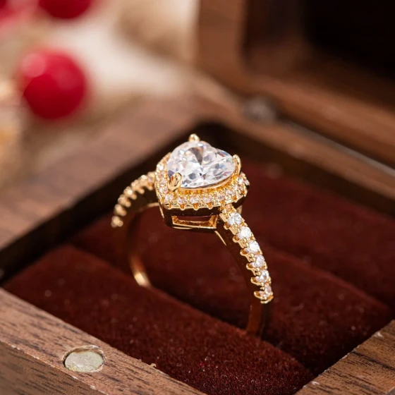 Women's stainless steel ring with zirconia, heart-shaped ring, high-end versatile light luxury adjustable ring jewelry