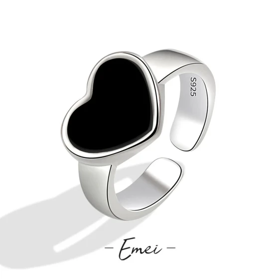 Korean Dongdaemun vintage black heart ring for women, minimalist niche design, fashionable, unique, and high-end feel ring