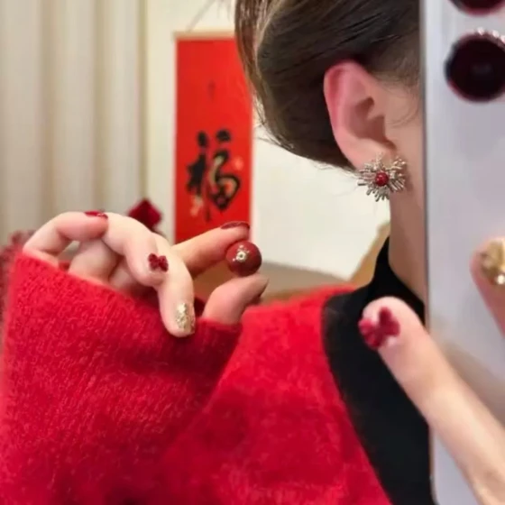Ankela Red Vintage Fireworks Pearl Earrings, Unique Niche Design, Light Luxury Stud Earrings, A Two-Way Wear Earring