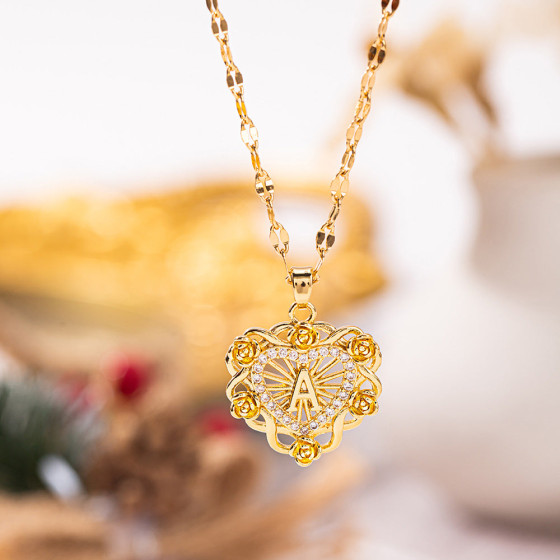 New Fashionable Light Luxury Hollow Flower Design26Letter copper necklace for women, niche and versatile collarbone chain