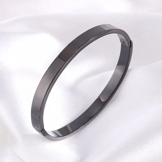 Titanium steel bracelet Unique non-mainstream bracelets for girls with a high-end feel Glossy black bracelet that does not fade