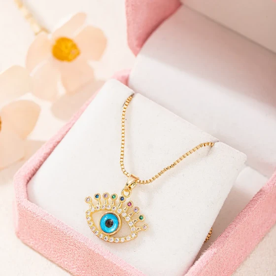 New Fashionable Light Luxury Devil's Eye Necklace for Women, Niche High-End Trendy Jewelry with Oil Drip Design