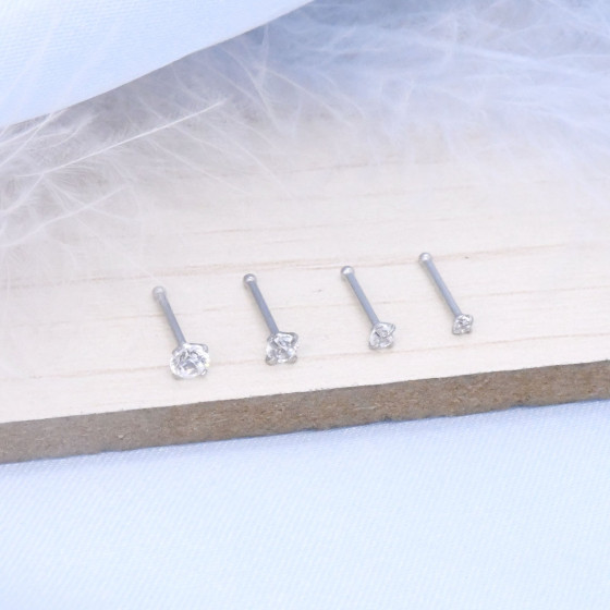 Stainless Steel Fashionable and trendy personalized round four-prong zircon nose stud jewelry