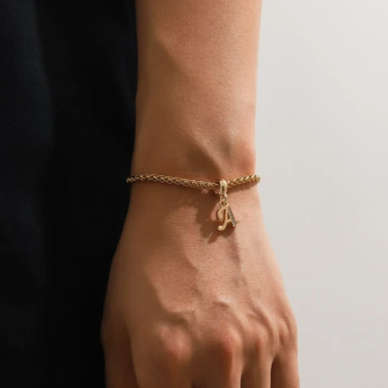 European and American fashion light luxury diamond-embellished lettered titanium steel bracelet, simple and versatile, high-end stainless steel jewelry