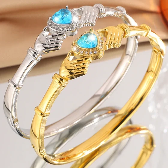 New Heart-Shaped Diamond-Studded Titanium Steel Bracelet with Personalized Design, Sea Blue Heart, Real Gold Plated Jewelry