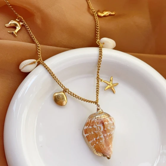 Best-selling ocean series in Europe and America: conch, seahorse, beach pendant, holiday-style necklace, light luxury shell set