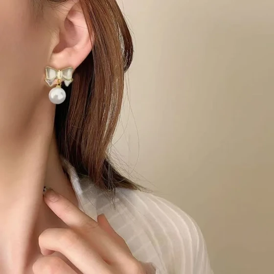 s925Silver Needle Korean Style Simple Bowknot Pearl Earrings, Light Luxury, High-End, Niche Design, Stud Earrings for Women