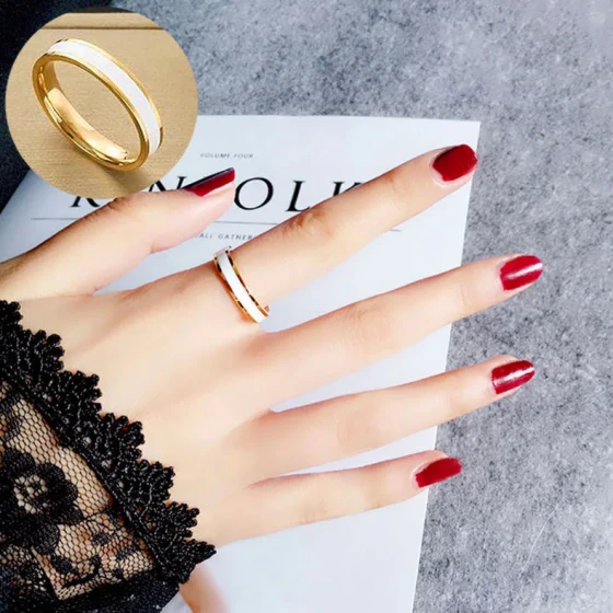 Fashionable and unique black and white resin minimalist style index finger ring for women, European and American simple design ins Trendy influencer titanium steel ring