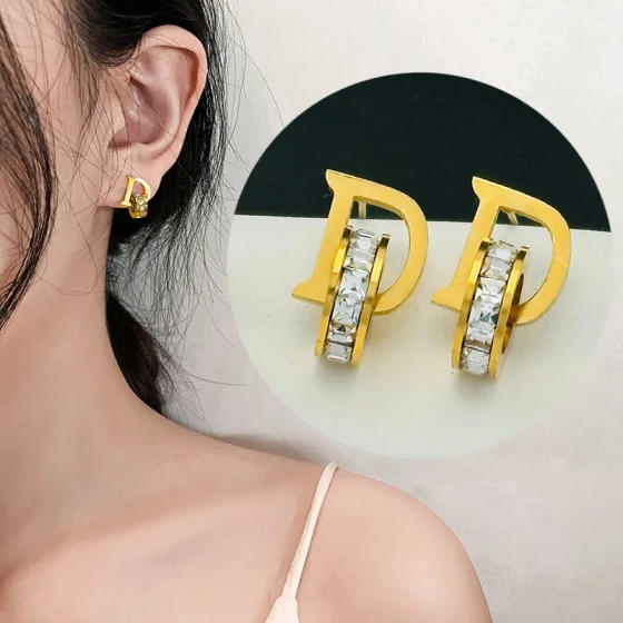 Fashionable and unique titanium steel earrings with non-fading English letters D Earrings that don't fade, popular earrings for women ins