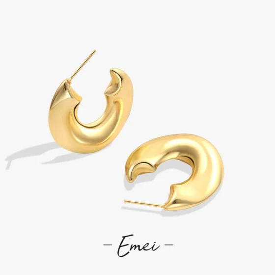 Popular plated item18K Gold Exaggerated Personality Earrings for Women ins Niche high-end designer earrings