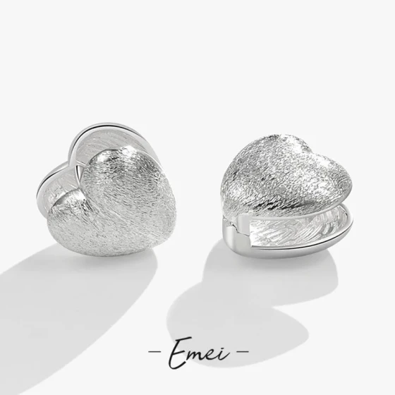 Korean Style INS Niche, light-luxury, minimalist, versatile, matte, super-fairy, girly, elegant heart-shaped earrings for women
